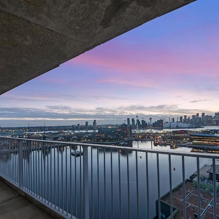 Excel 3 Bedroom Apartment Near City Airport And O2 Arena London Exteriör bild