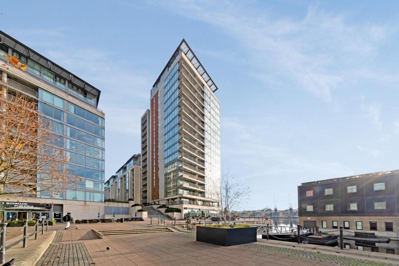 Excel 3 Bedroom Apartment Near City Airport And O2 Arena London Exteriör bild